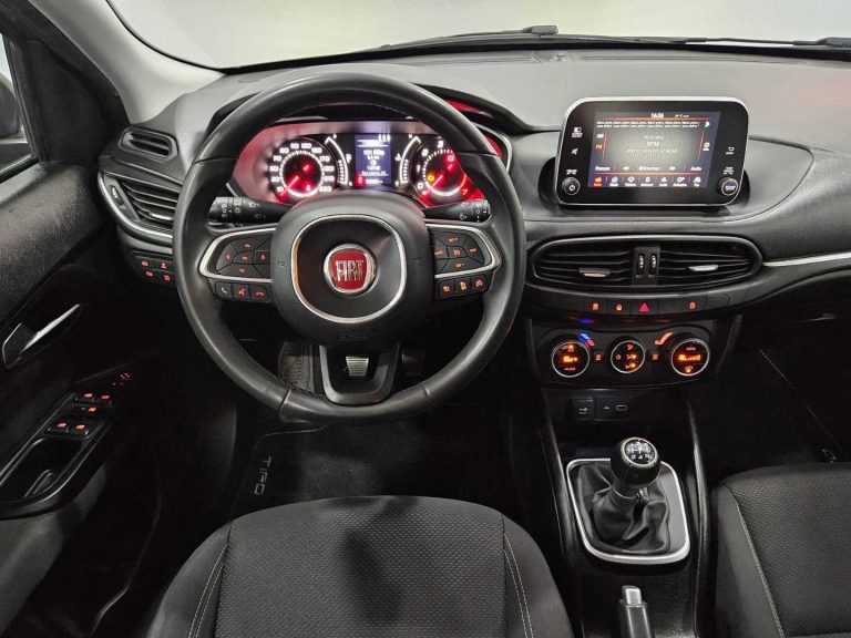 Fiat Tipo Station Wagon 1.3 M-Jet Lounge J17 (8)