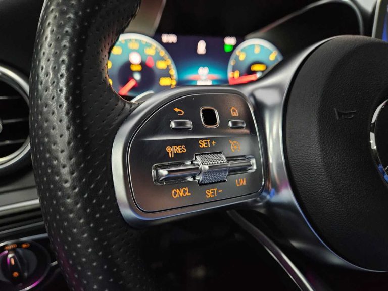 Mercedes-Benz C 200 d Station 9G-TRONIC AMG Line (23)