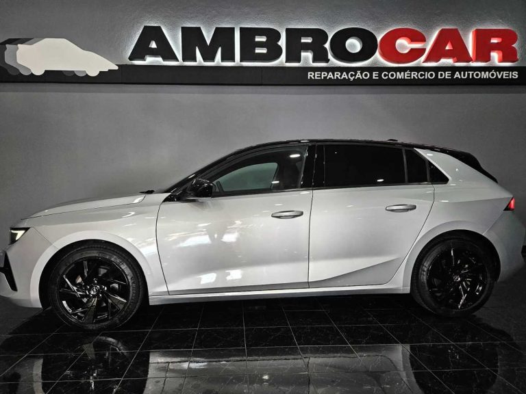 Opel Astra 1.2 T GS Aut (8)