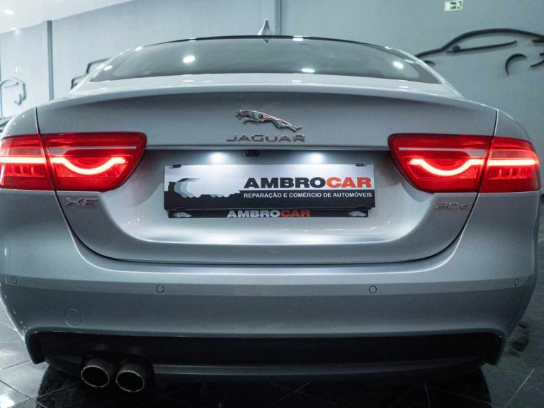 Jaguar XE 2.0 D R-Sport Aut (8)
