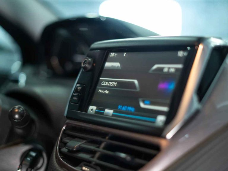 Peugeot 2008 1.2 PureTech Allure (14)