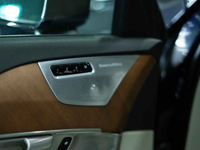 Volvo XC 90 2.0 D4 Inscription (13)