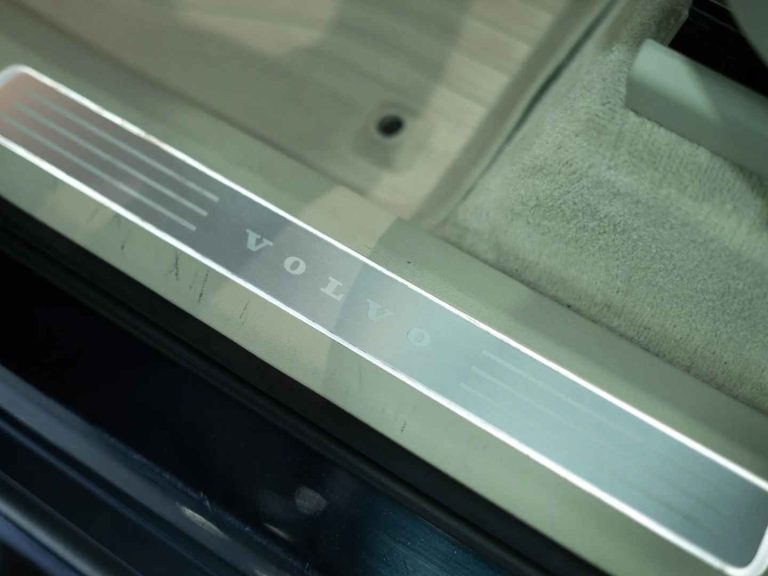 Volvo XC 90 2.0 D4 Inscription (8)