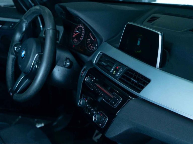 BMW X1 16 d sDrive Pack M (12)