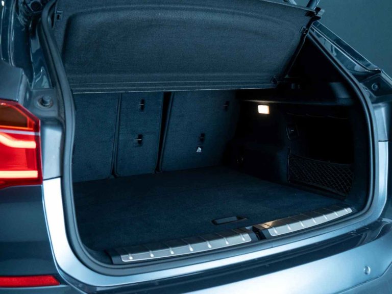 BMW X1 16 d sDrive Pack M (8)