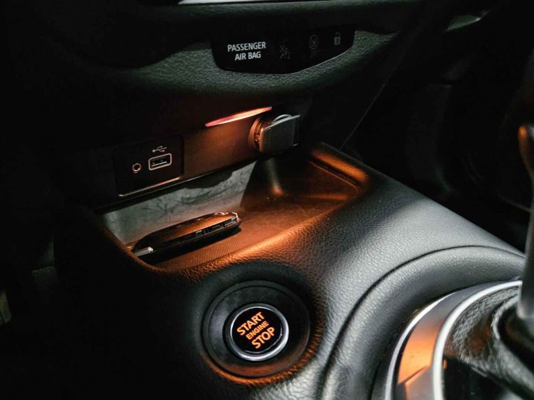 Nissan Juke 1.0 DIG-T N-Connecta NAV. DCT (15)