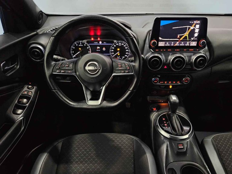 Nissan Juke 1.0 DIG-T N-Connecta NAV. DCT (28)