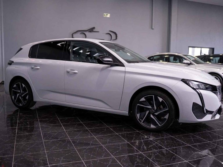 Peugeot 308 1.2 PureTech Allure (9)