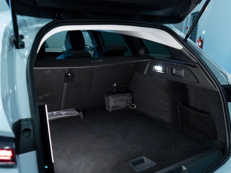 Peugeot 308 SW 1.5 BlueHDi Allure Pack EAT8 (9)