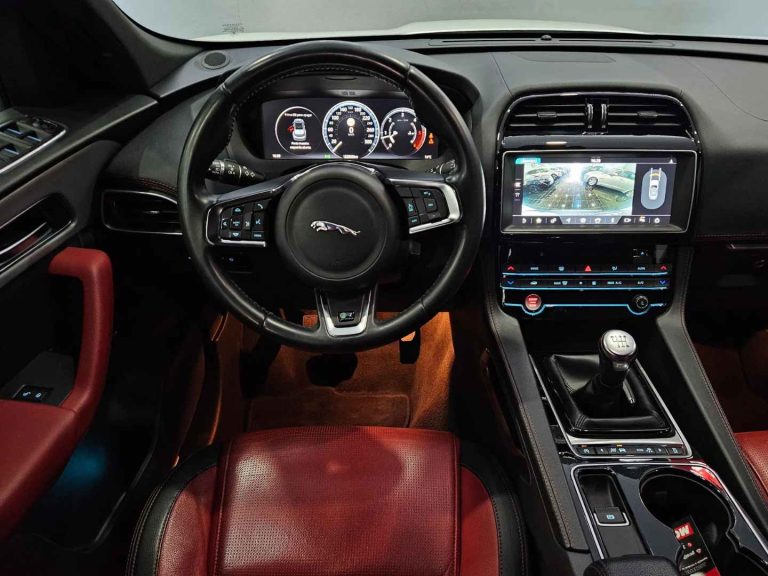 Jaguar F-Pace 2.0 i4D R-Sport (15)