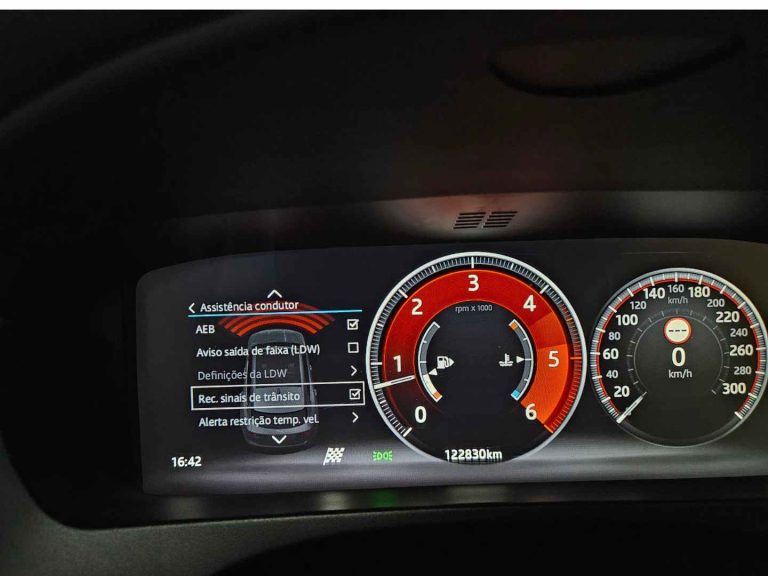 Jaguar F-Pace 2.0 i4D R-Sport (29)