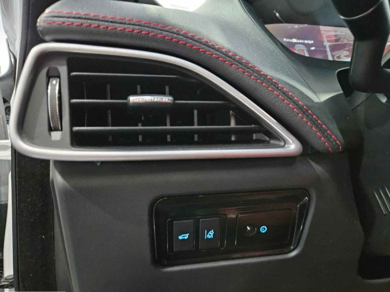 Jaguar F-Pace 2.0 i4D R-Sport (31)