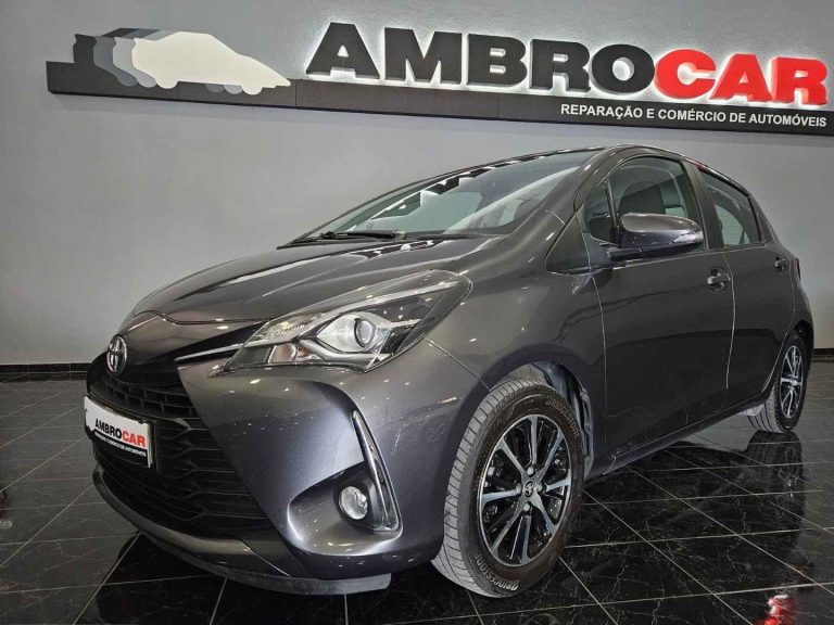 Toyota Yaris 1.0 VVT-i Exclusive (1)