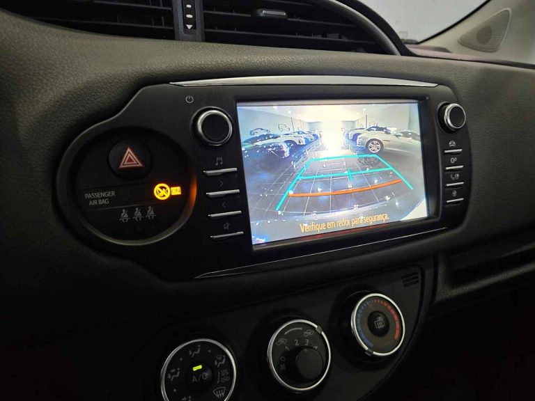 Toyota Yaris 1.0 VVT-i Exclusive (10)