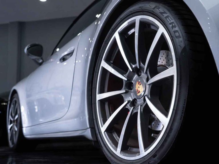 Porsche 911 (1010) Carrera 4 S PDK