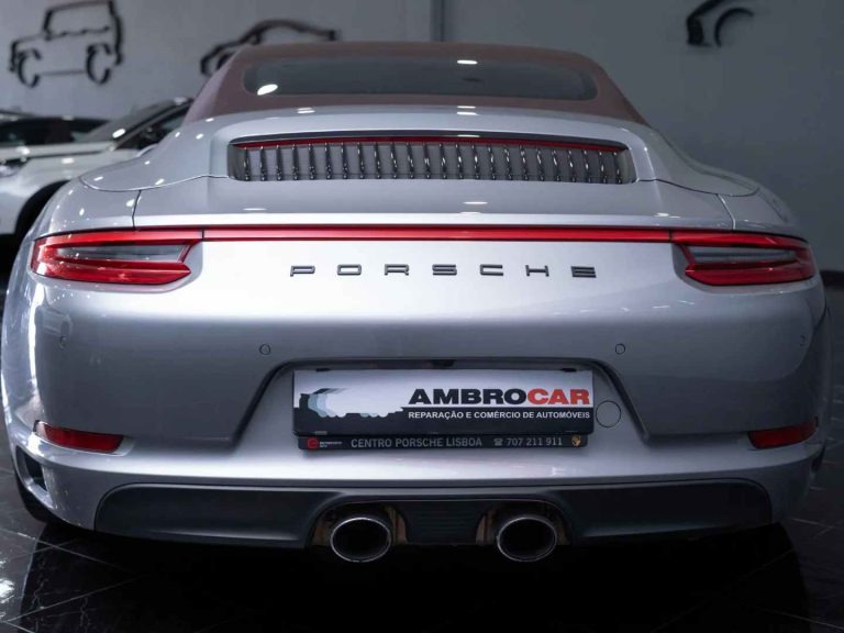 Porsche 911 (1017) Carrera 4 S PDK