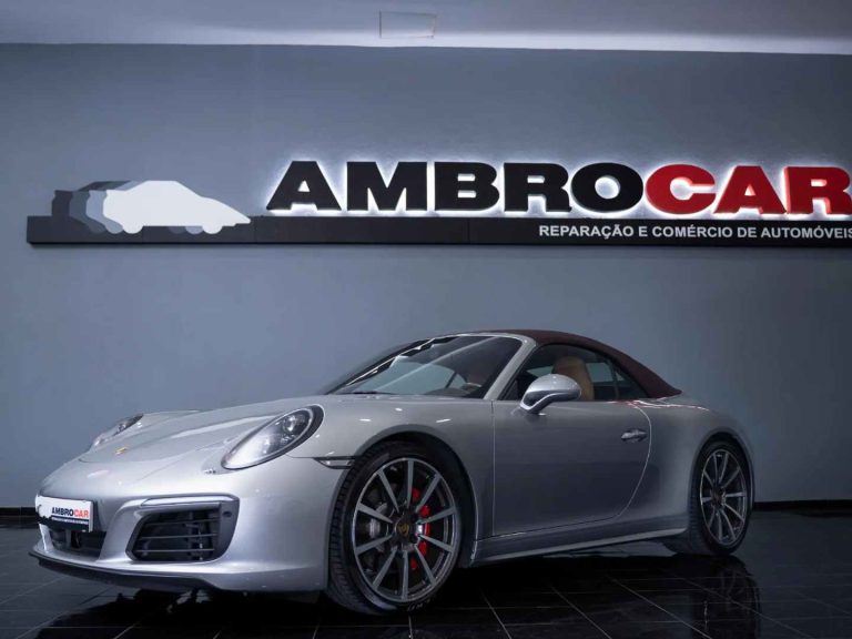 Porsche 911 (992) Carrera 4 S PDK