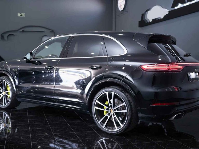 Porsche Cayenne (19)