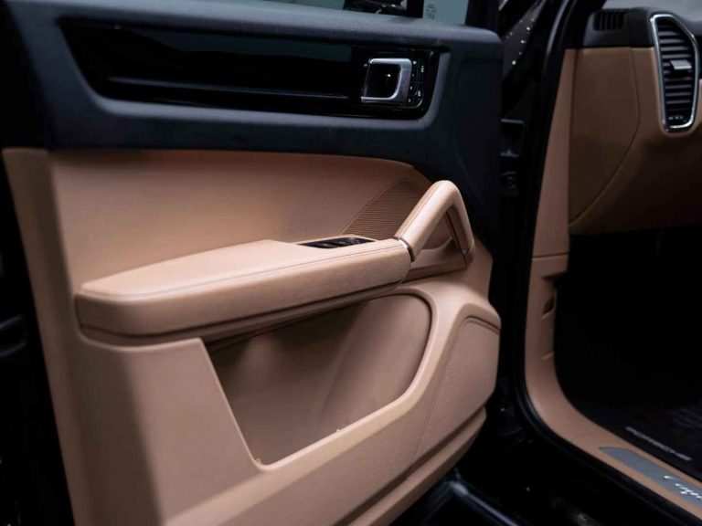 Porsche Cayenne (20)