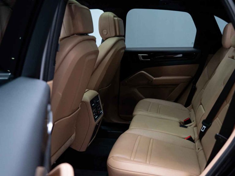 Porsche Cayenne (6)